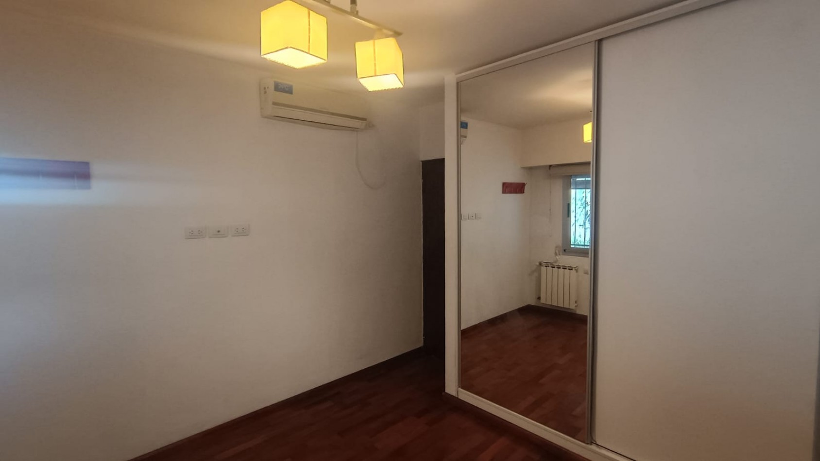 Alquiler de amplia casa - 3 Dormitorios - Pileta - ibarlucea - Sin garantia propietaria