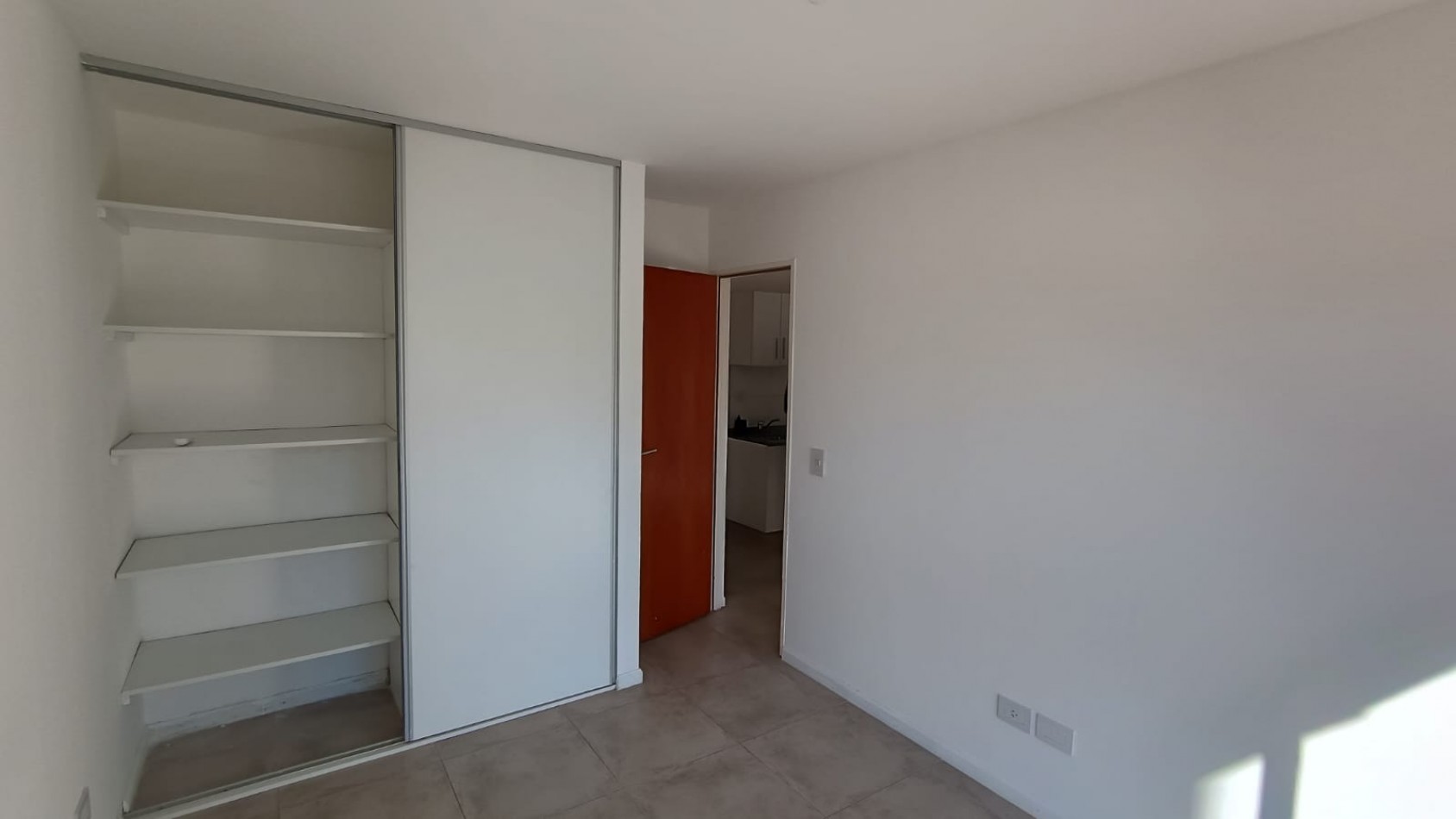 ALQUILER - Departamento de 1 dormitorio - Echesortu - Sin gtia propietaria