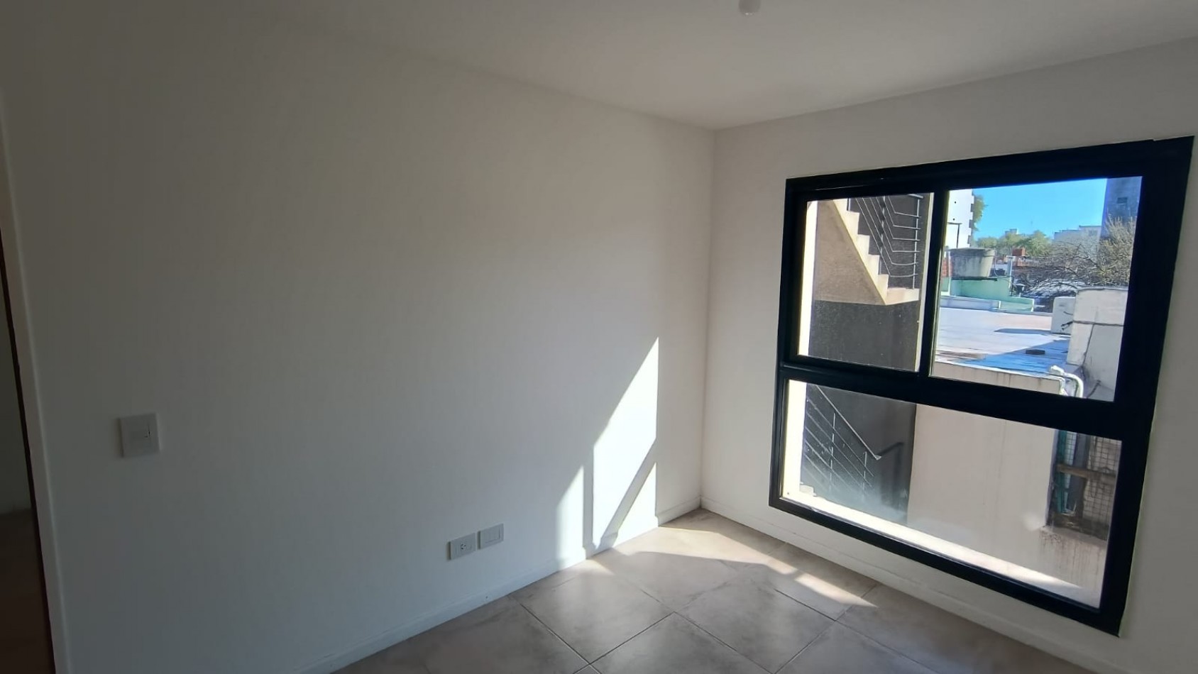 ALQUILER - Departamento de 1 dormitorio - Echesortu - Sin gtia propietaria