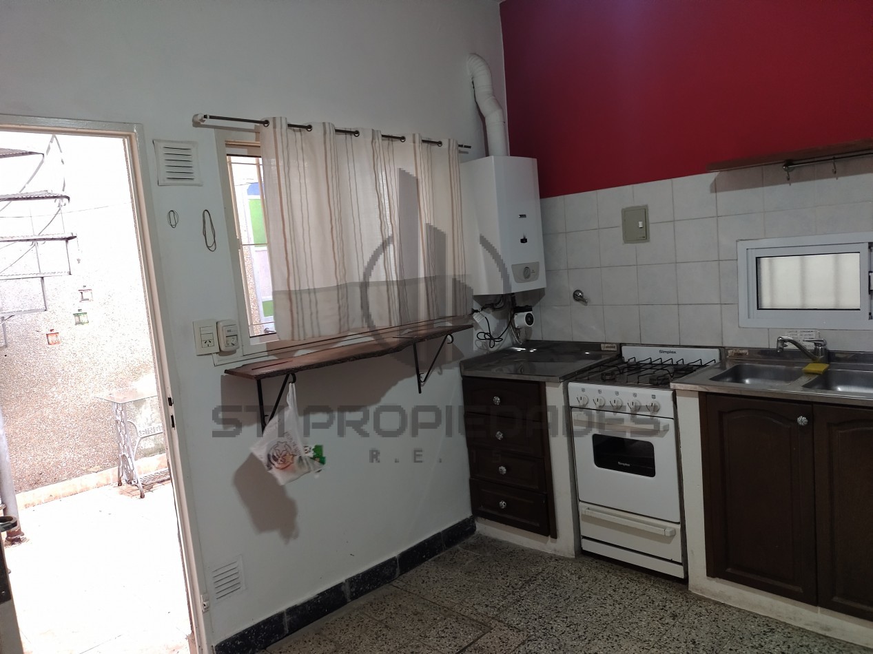 Alquiler casa de pasillo - Patio