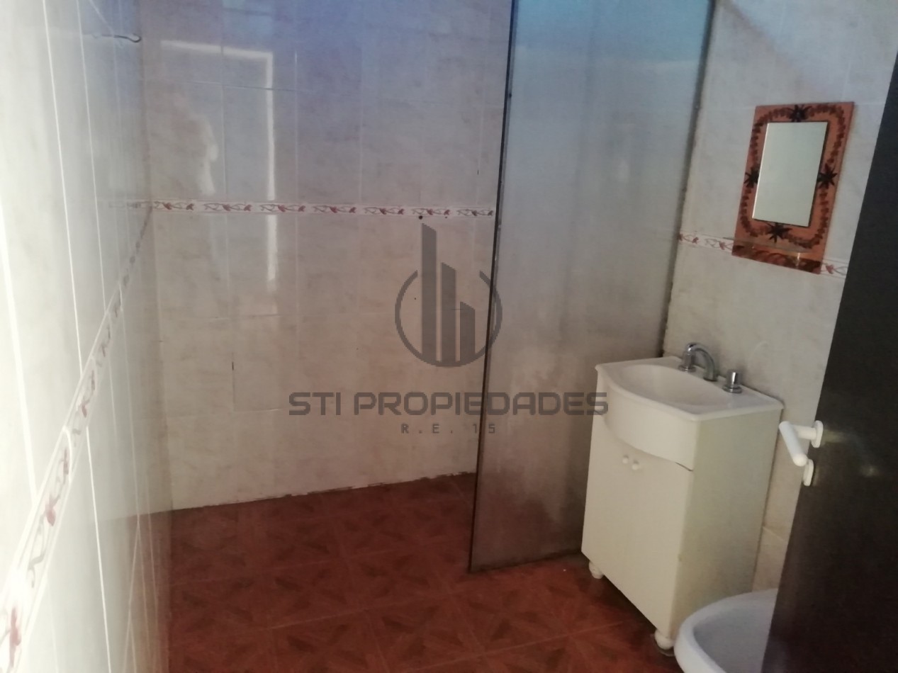 Venta departamento en barrio Azcuenaga - Planta alta - Dos dormitorios