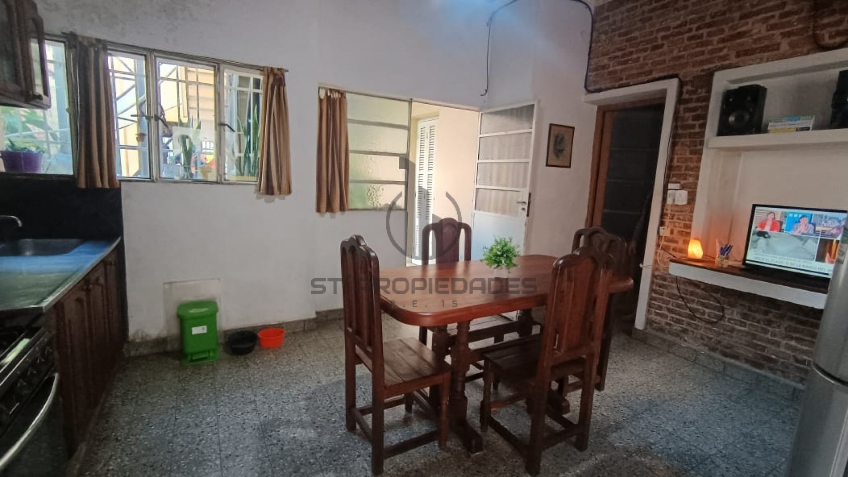 Venta de casa en Arroyito - ideal dos familias