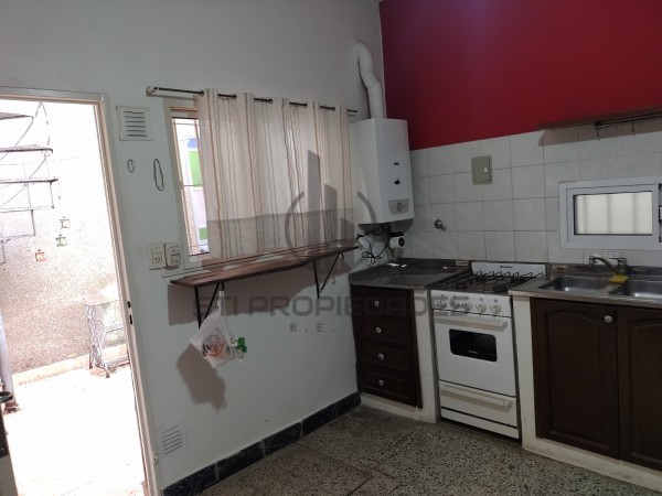 Venta de departamento de pasillo de un dormitorio - Patio - Terraza - Zona Hospitales