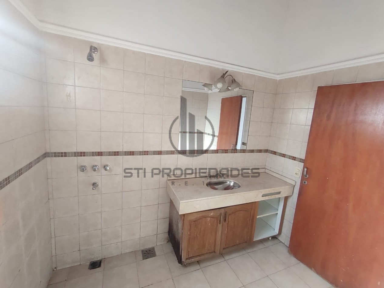 Venta departamento planta alta de dos dormitorios