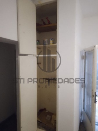 Venta de departamento de pasillo de un dormitorio - Patio - Terraza - Zona Hospitales