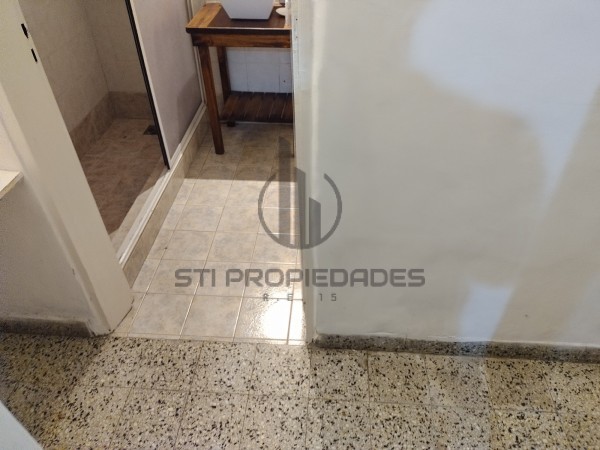 Venta de departamento de pasillo de un dormitorio - Patio - Terraza - Zona Hospitales