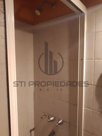 Venta de departamento de pasillo de un dormitorio - Patio - Terraza - Zona Hospitales