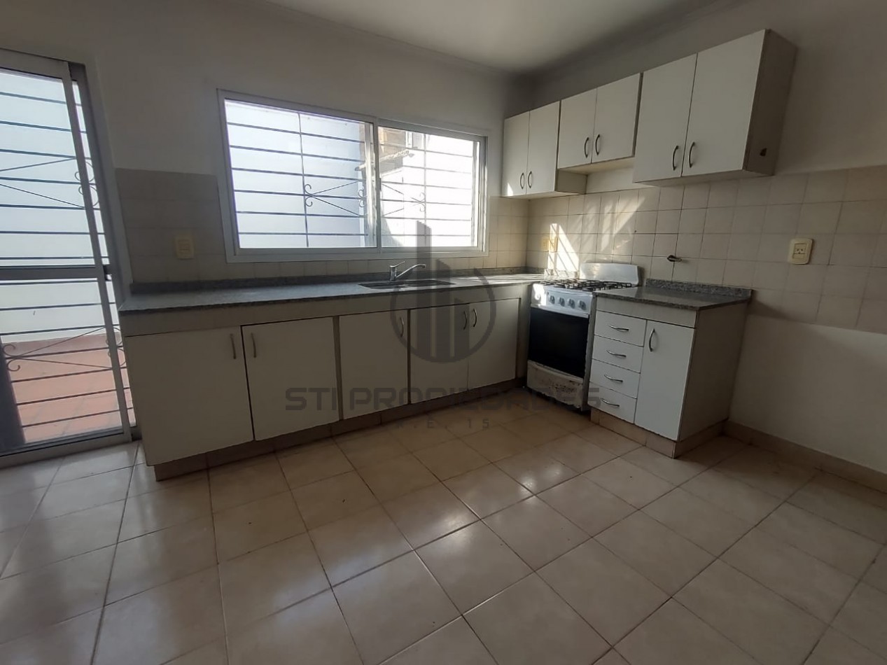 Venta departamento planta alta de dos dormitorios