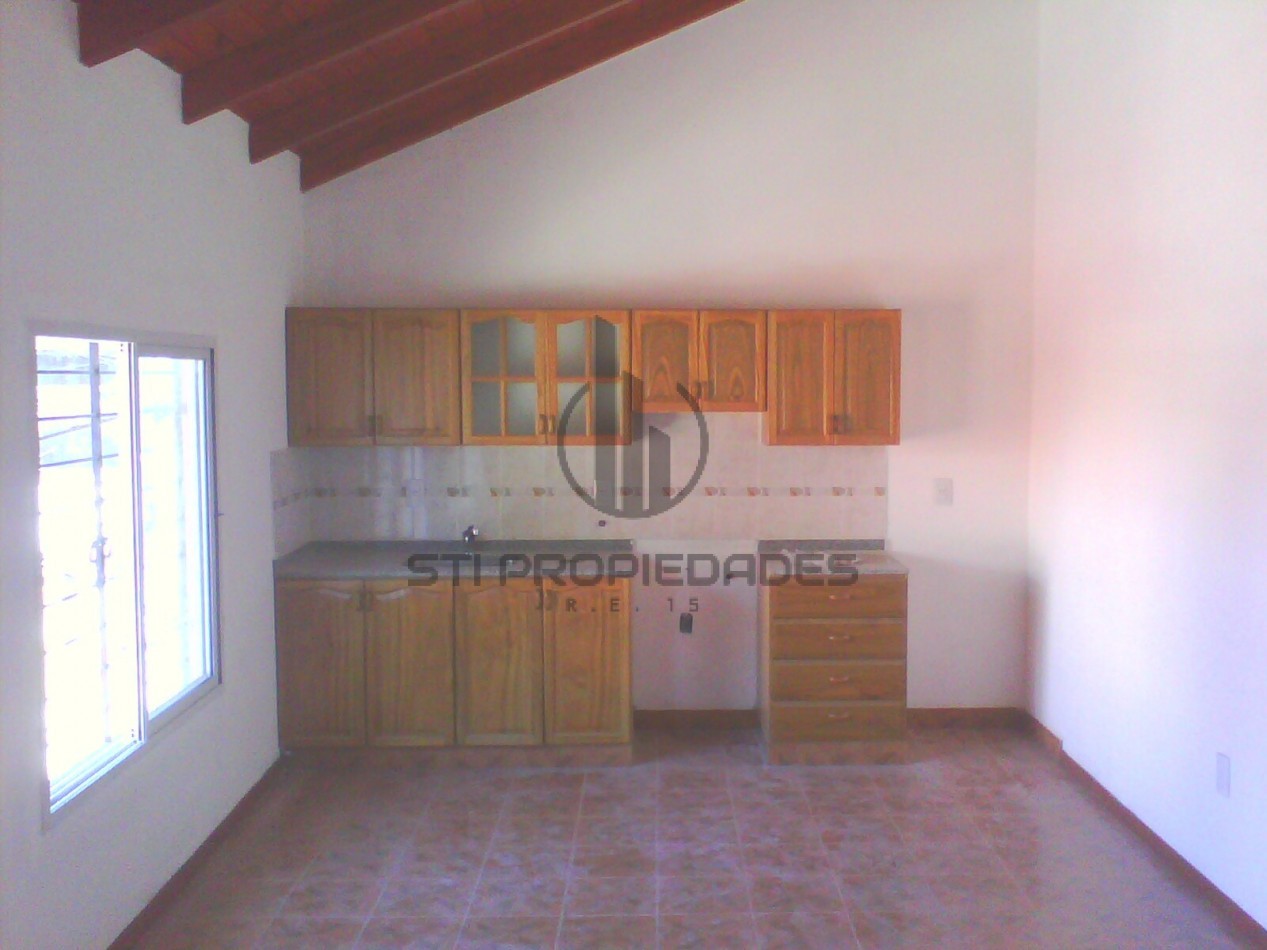 Venta departamento en barrio Azcuenaga - Planta alta - Dos dormitorios