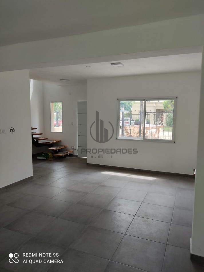 Duplex en venta Funes - Diseño moderno. Muy lindo