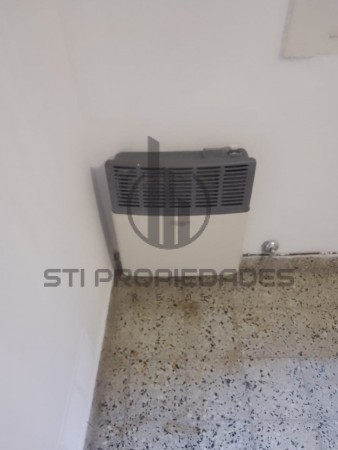 Venta de departamento de pasillo de un dormitorio - Patio - Terraza - Zona Hospitales
