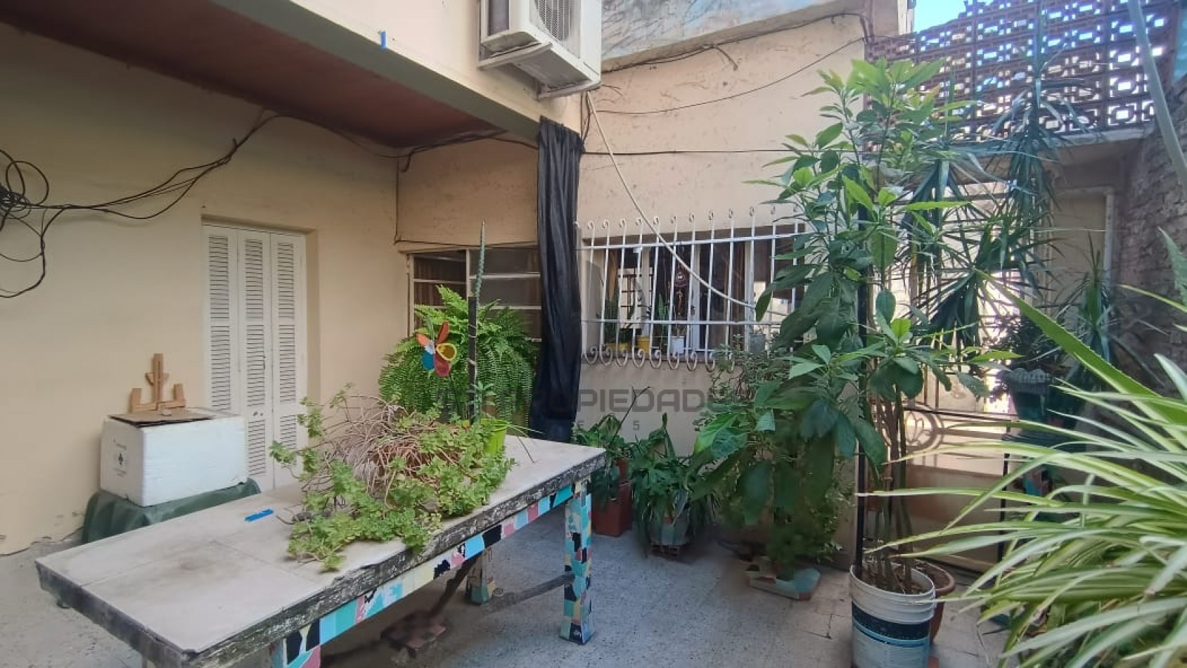 Venta de casa en Arroyito - ideal dos familias