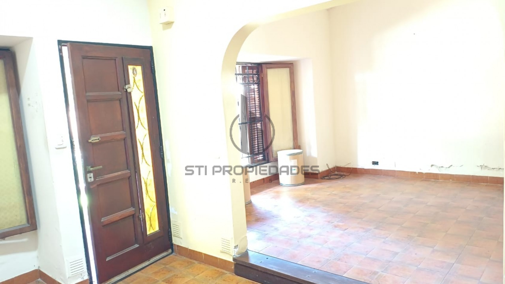 Venta de casa de 4 dormitorios con placares - 3 baños - Cochera - Lomas de Alberdi