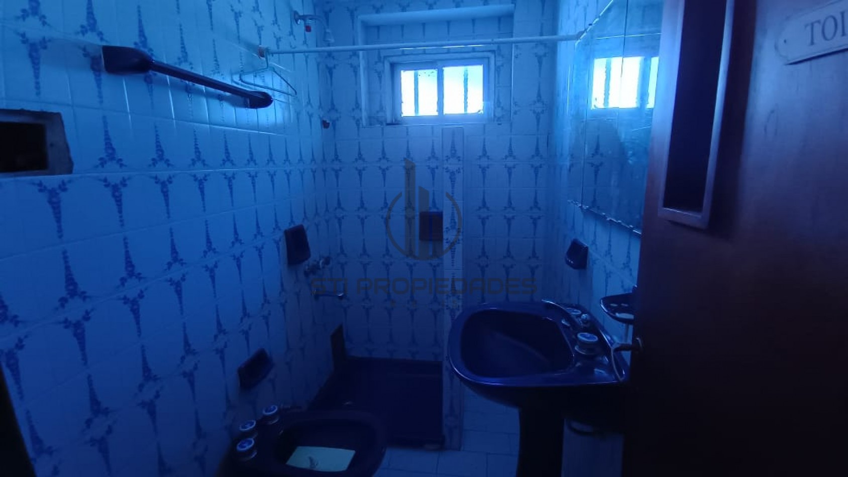 Venta de casa de 4 dormitorios con placares - 3 baños - Cochera - Lomas de Alberdi