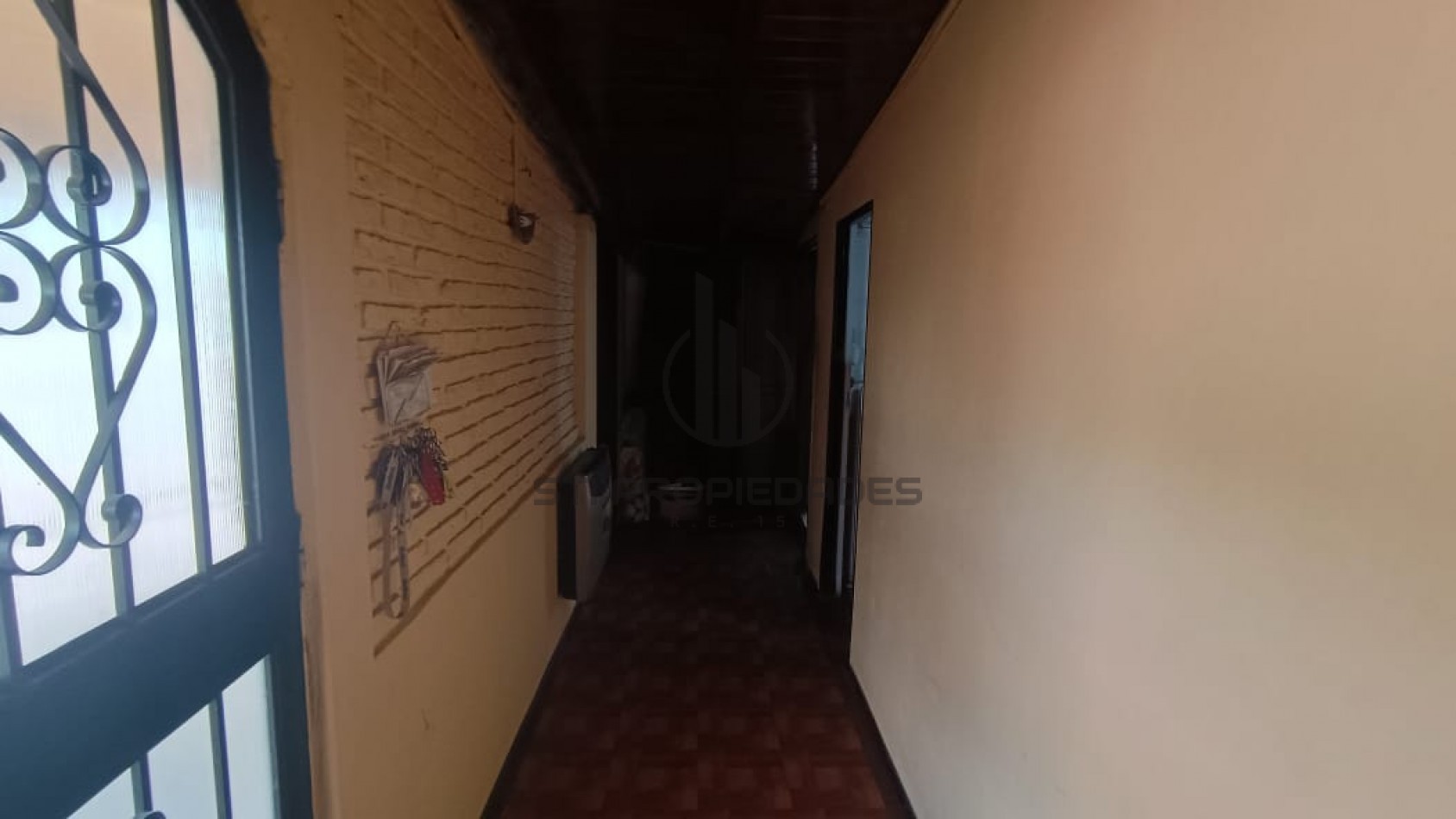 Venta de casa en Arroyito - ideal dos familias