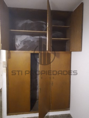 Venta de departamento de pasillo de un dormitorio - Patio - Terraza - Zona Hospitales